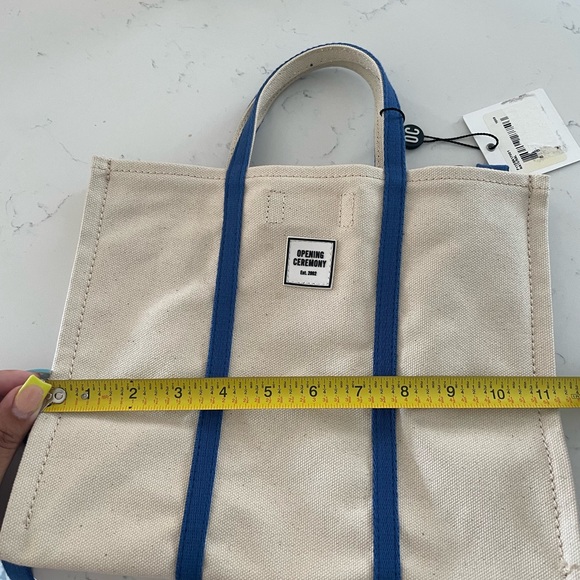 Brand new unused opening ceremony - Picture 8 of 9